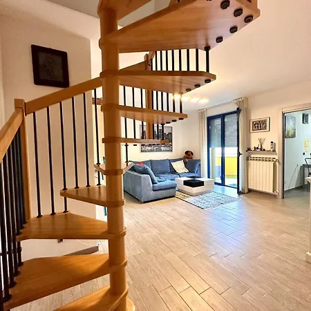 Urban Studio Cameri Apartment
