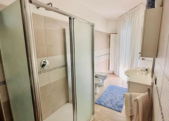 Urban Apartment Cameri